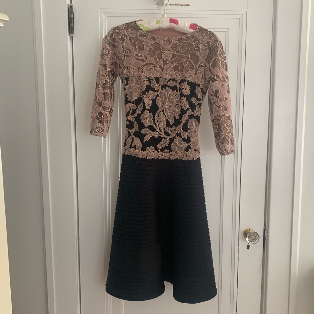 TADASHI detailed lace dress